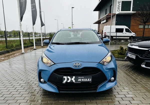 Toyota Yaris cena 68800 przebieg: 26792, rok produkcji 2021 z Gdańsk małe 172